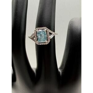 925 Sterling Silver Blue CZ Halo Ring Size 5.5 (see photos)